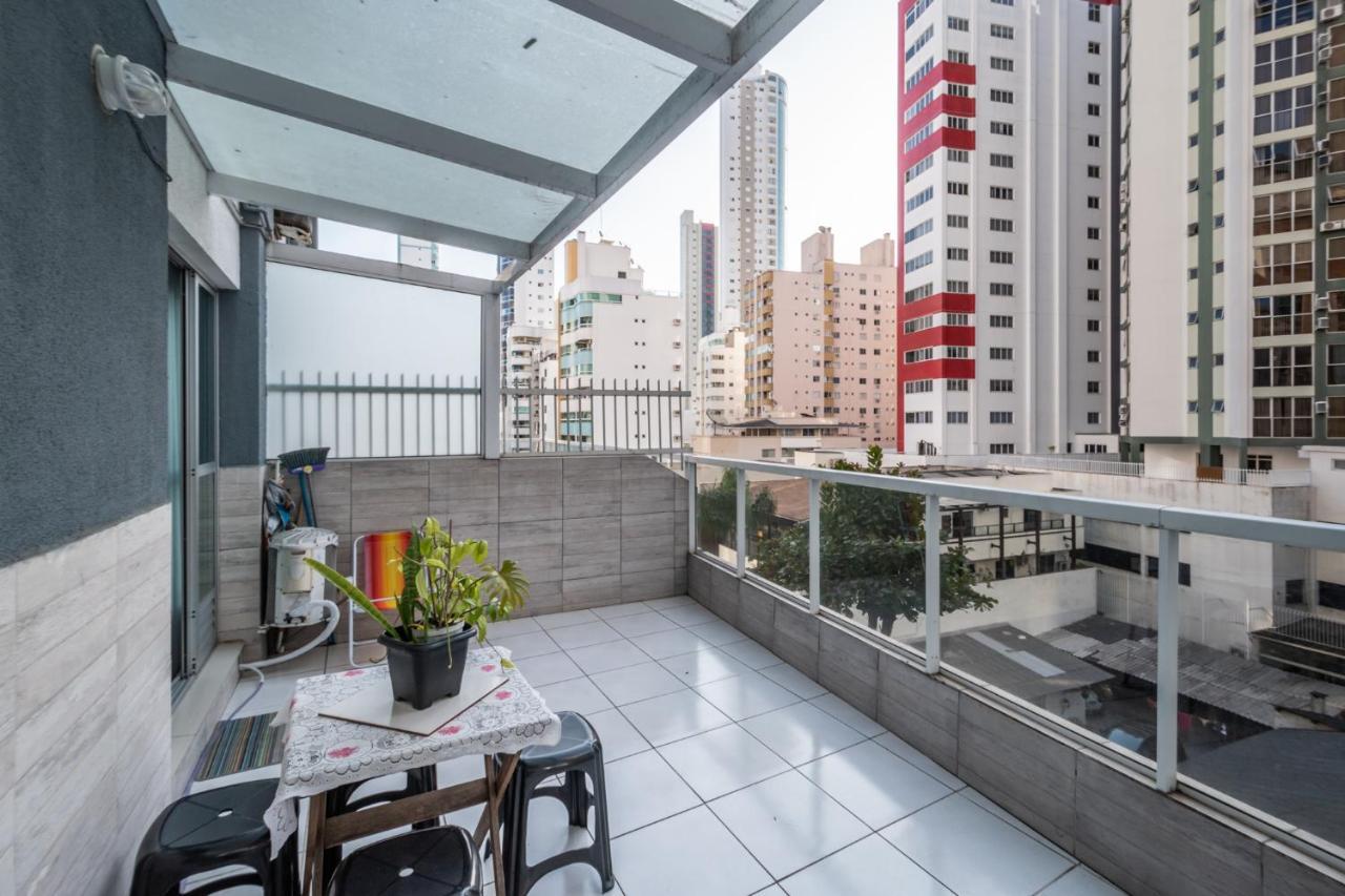 Em Frente Ao Shopping Atlantico! Com Sacada, Garagem E Ar Condicionado Apartment Balneario Camboriu Luaran gambar